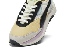 Warm White-Puma Black-Chamomile