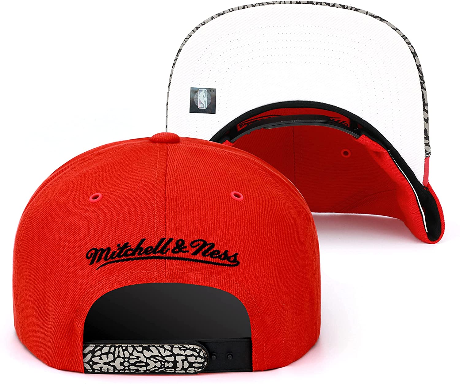 Mitchell & Ness Chicago Bulls Snapback Cap Mens Hat (White/Red)